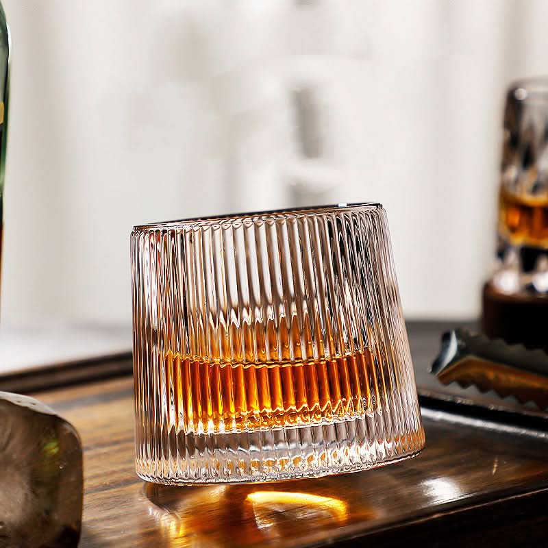 Wirujące szklanki do whisky stylizowane na Edo – Kunszt i Elegancja