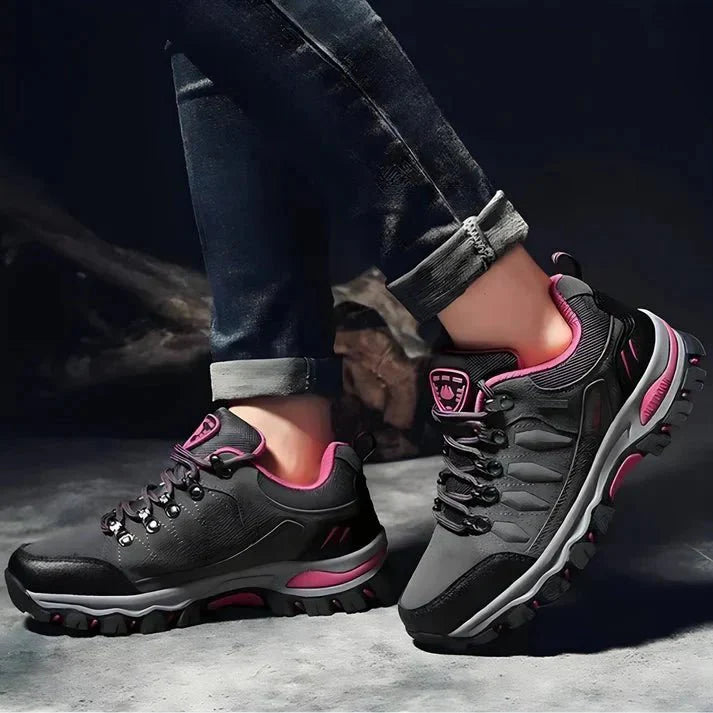 Wodoodporne buty trekkingowe damskie z membraną GORE-TEX® chroniącą przed deszczem i śniegiem