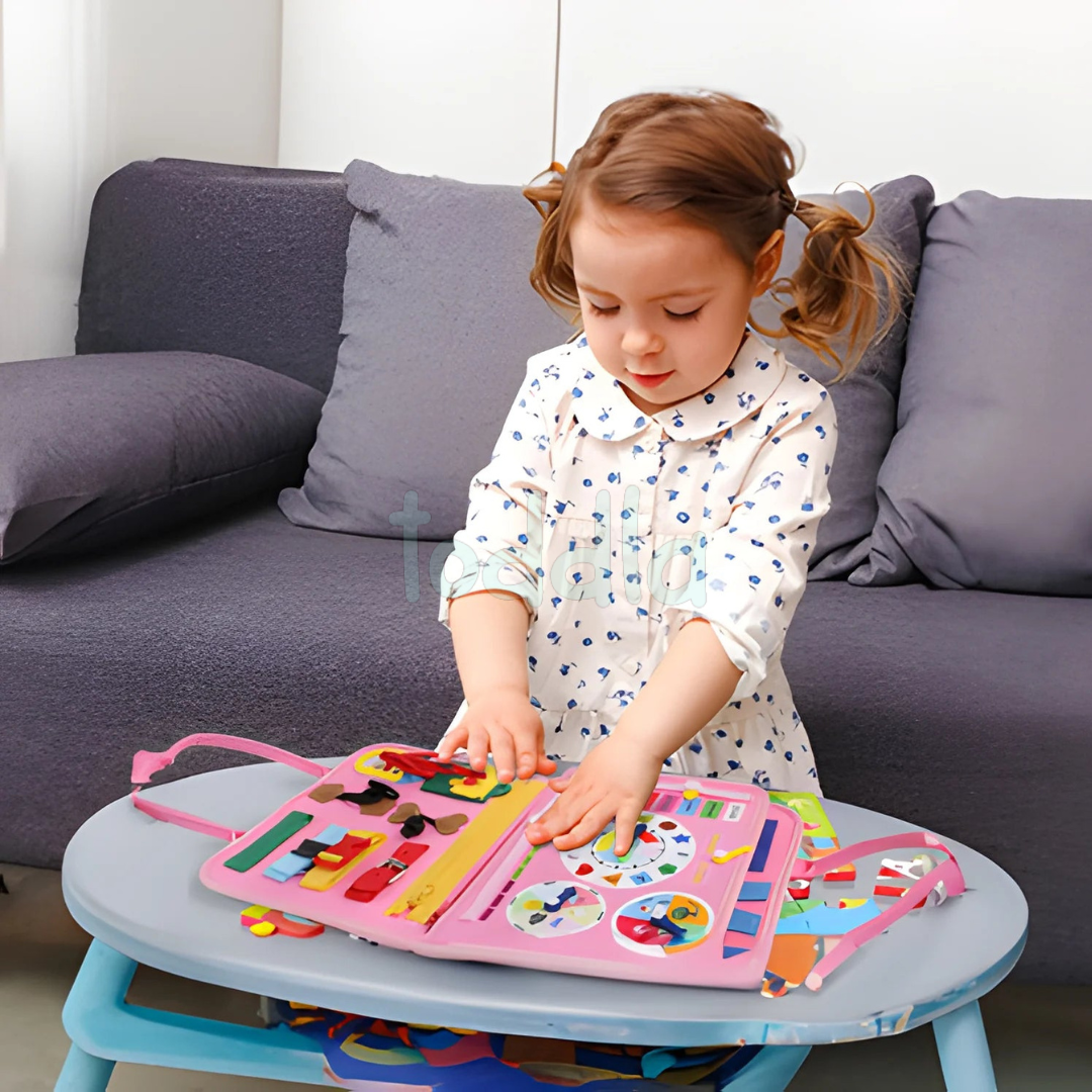 Tablica edukacyjna Montessori Toddla idealna do zabawy w podróży