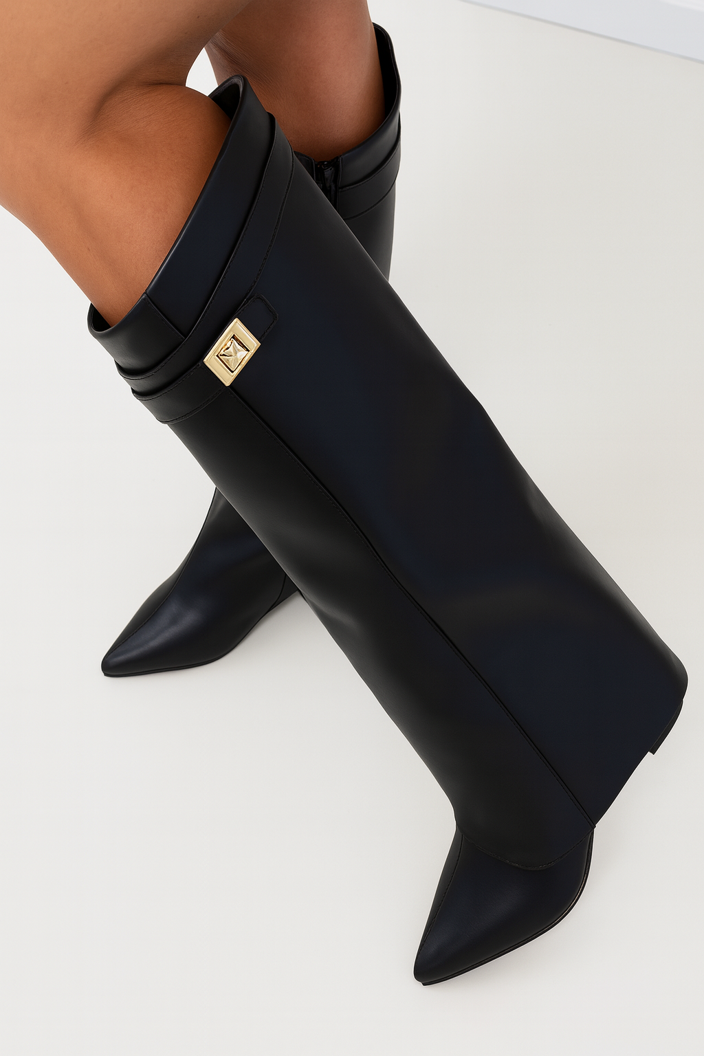 Eleganckie kozaki damskie Sortpol ze skóry premium, idealne do formalnych i casualowych stylizacji