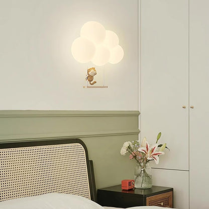 Delikatna lampa LED w kształcie chmury