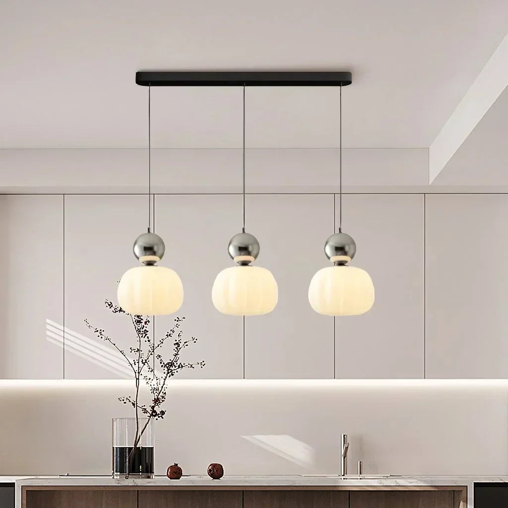 Elegancka Lampa Wisząca w Stylu Art Deco Kremowy Klosz Sufitowy