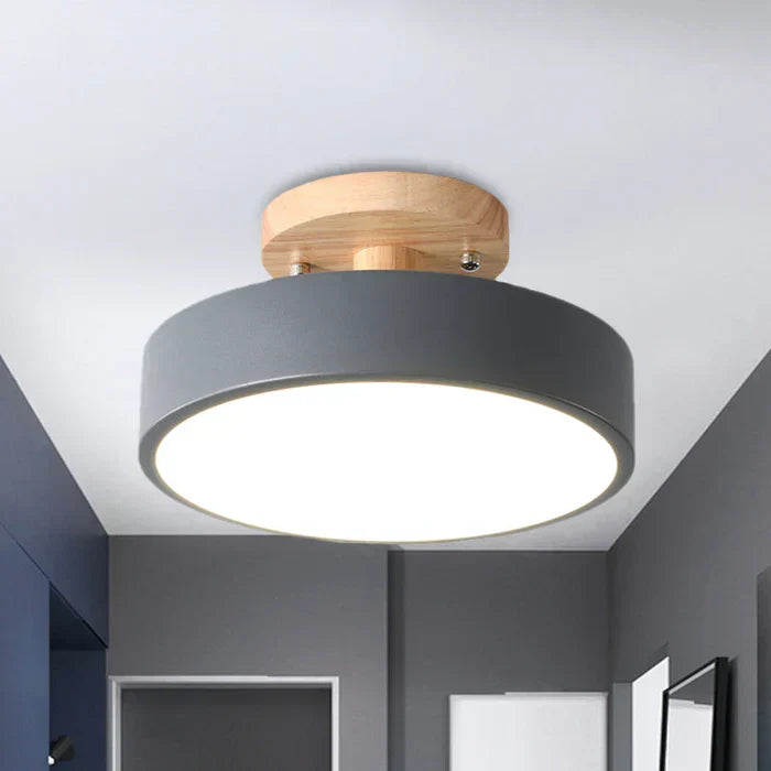 Elegancka skandynawska lampa sufitowa LED