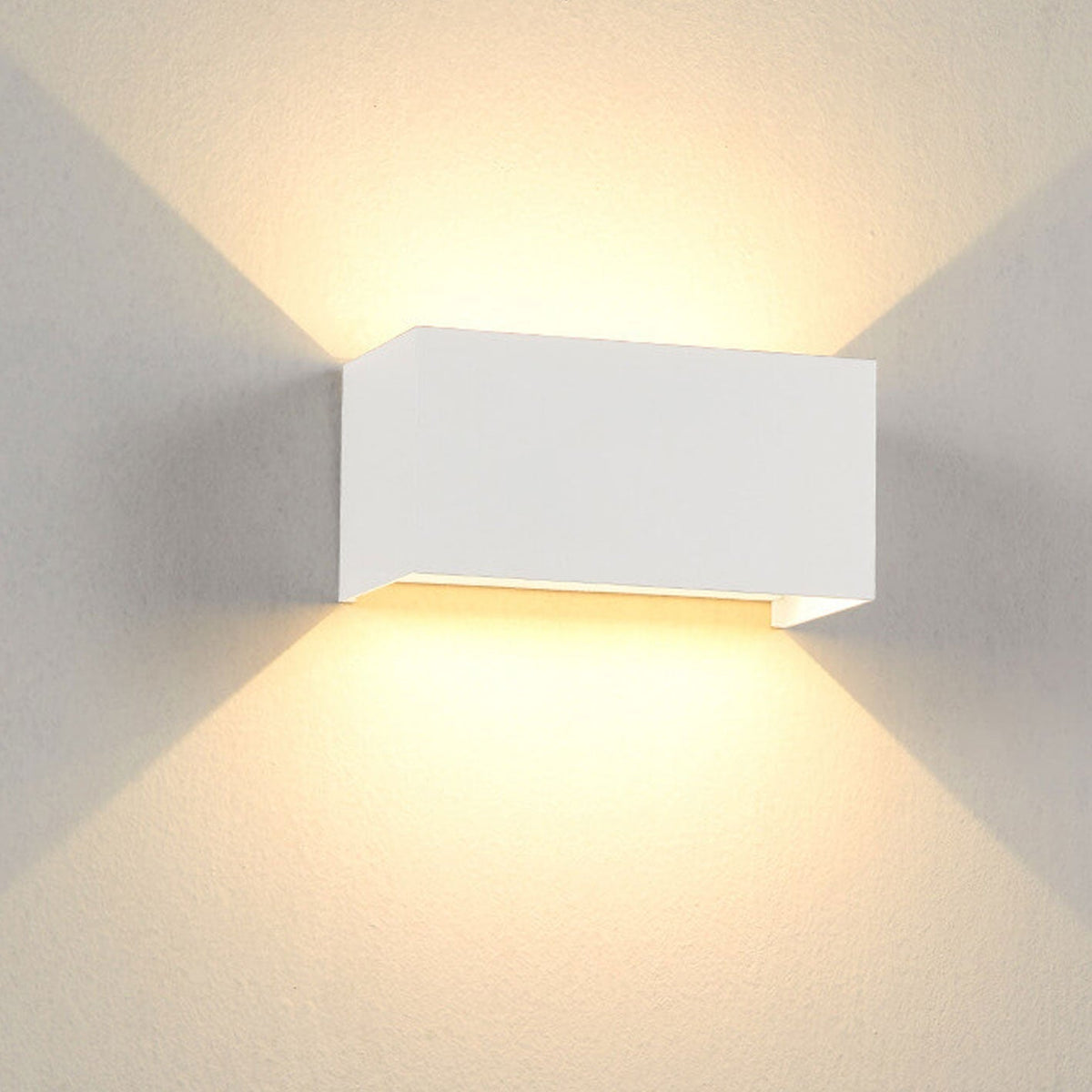 Jasna energooszczędna lampa LED zewnętrzna