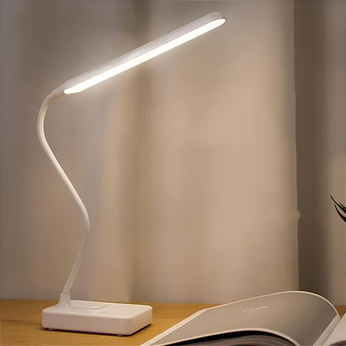 Kompaktowa Elastyczny Energooszczędna Lampka Biurkowa LED USB Ładowalna