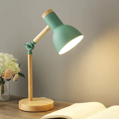 Kompaktowa regulowana lampa biurkowa