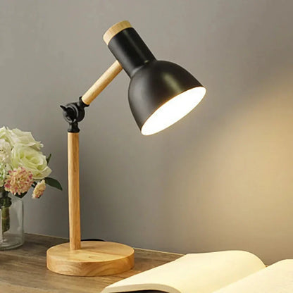 Kompaktowa regulowana lampa biurkowa