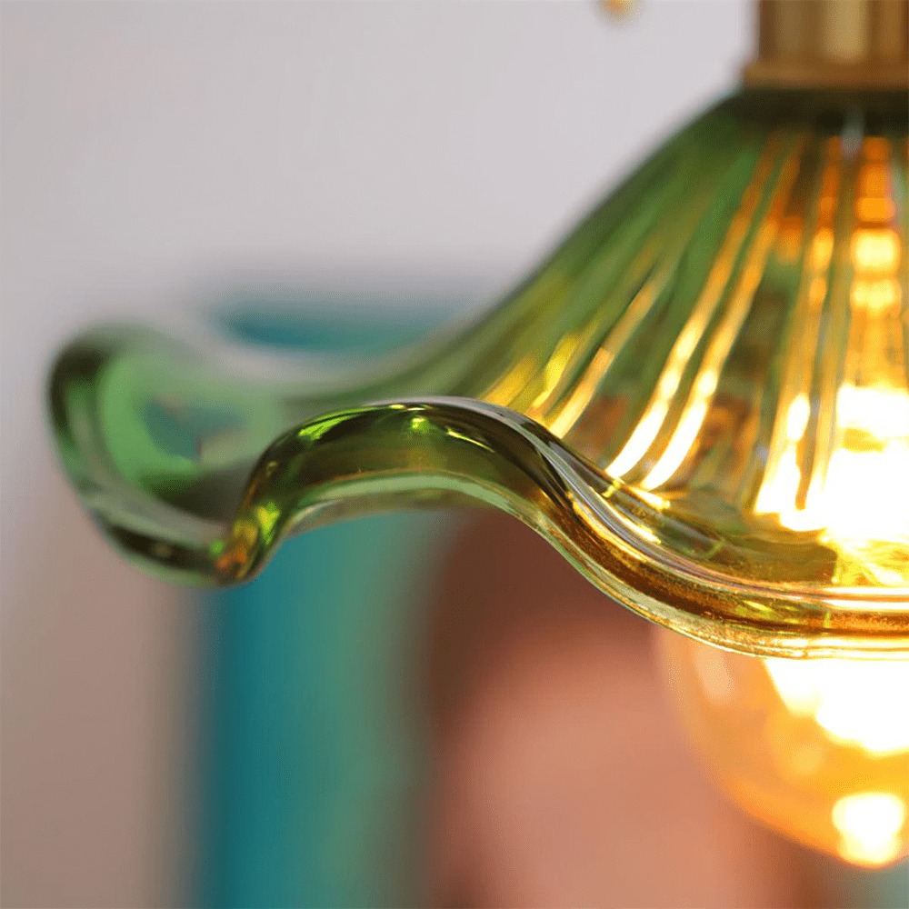 Kwiatowa Lampa Sufitowa Hibiskus – Harmonia Światła i Stylu