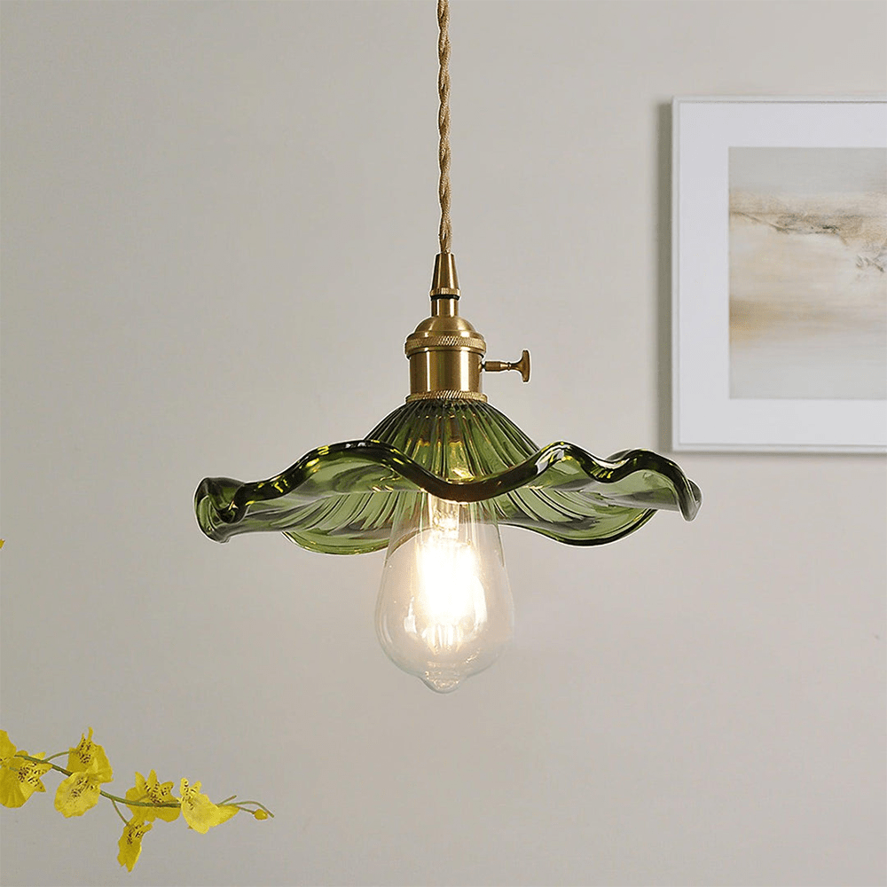 Kwiatowa Lampa Sufitowa Hibiskus – Harmonia Światła i Stylu