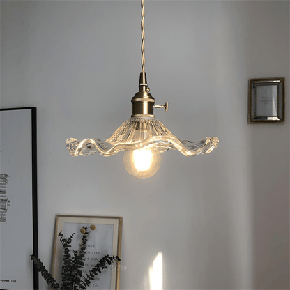 Kwiatowa Lampa Sufitowa Hibiskus – Harmonia Światła i Stylu