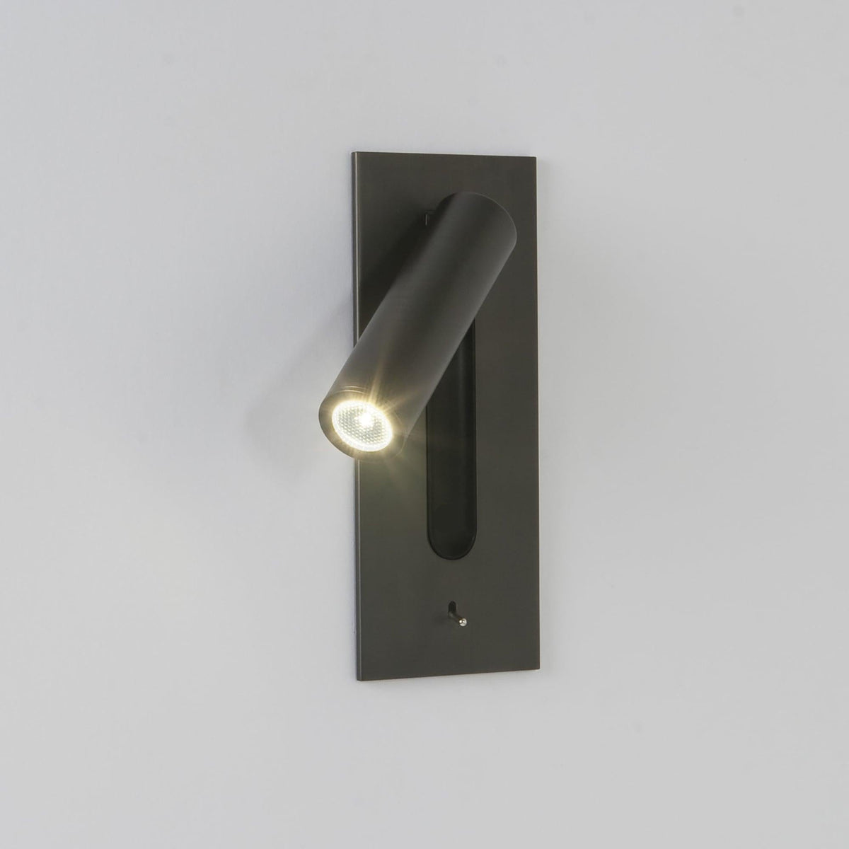 Lampa do czytania naścienna z wbudowanym oświetleniem nocnym LED