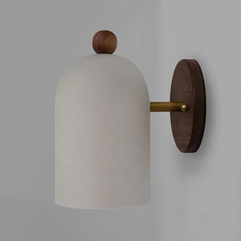 Lampa Ścienna Wabi-Sabi z Orzecha – Przytulność i Styl