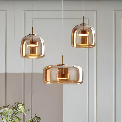 Lampa sufitowa w stylu retro z potrójnym kloszem szklanym i regulowanym oświetleniem LED