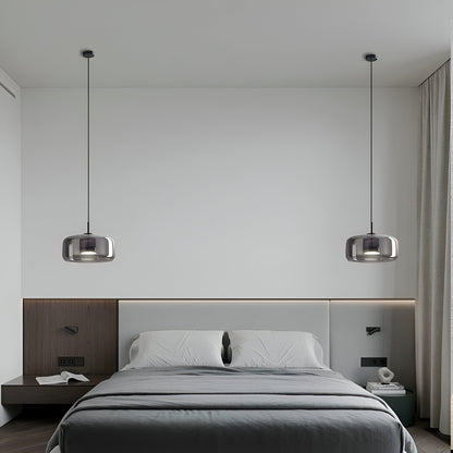 Lampa sufitowa w stylu retro z potrójnym kloszem szklanym i regulowanym oświetleniem LED