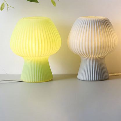 Minimalistyczna lampka nocna w kształcie grzybka