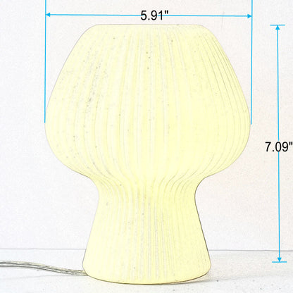 Minimalistyczna lampka nocna w kształcie grzybka