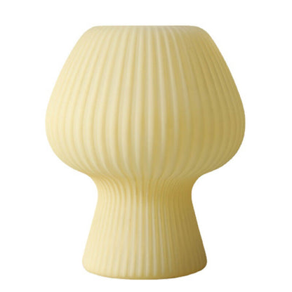 Minimalistyczna lampka nocna w kształcie grzybka