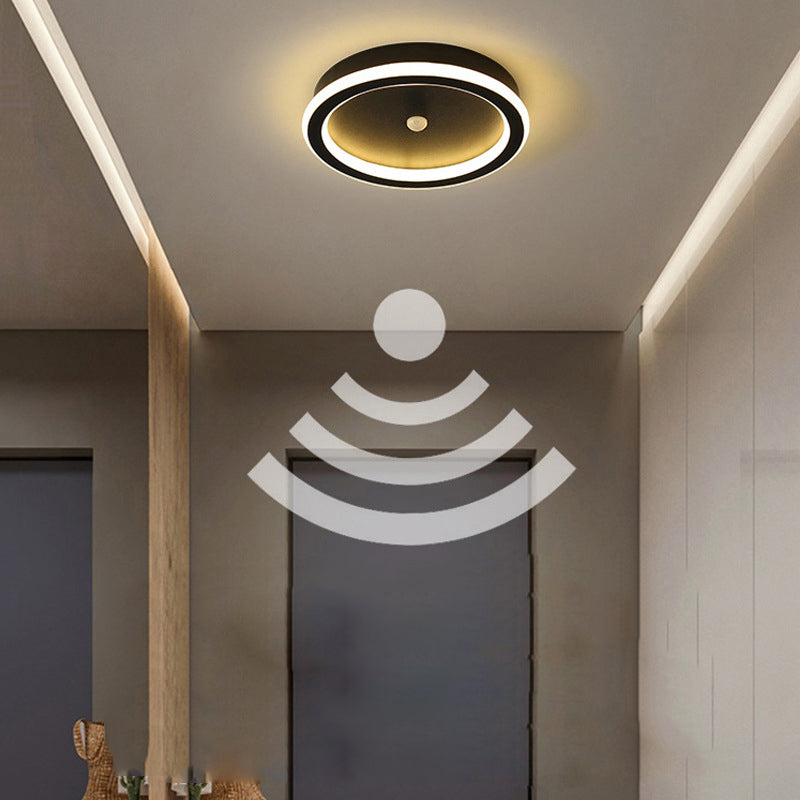 Nowoczesna lampa sufitowa LED z czujnikiem ruchu