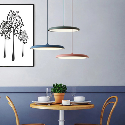 Nowoczesna skandynawska lampa sufitowa LED w kształcie dysku