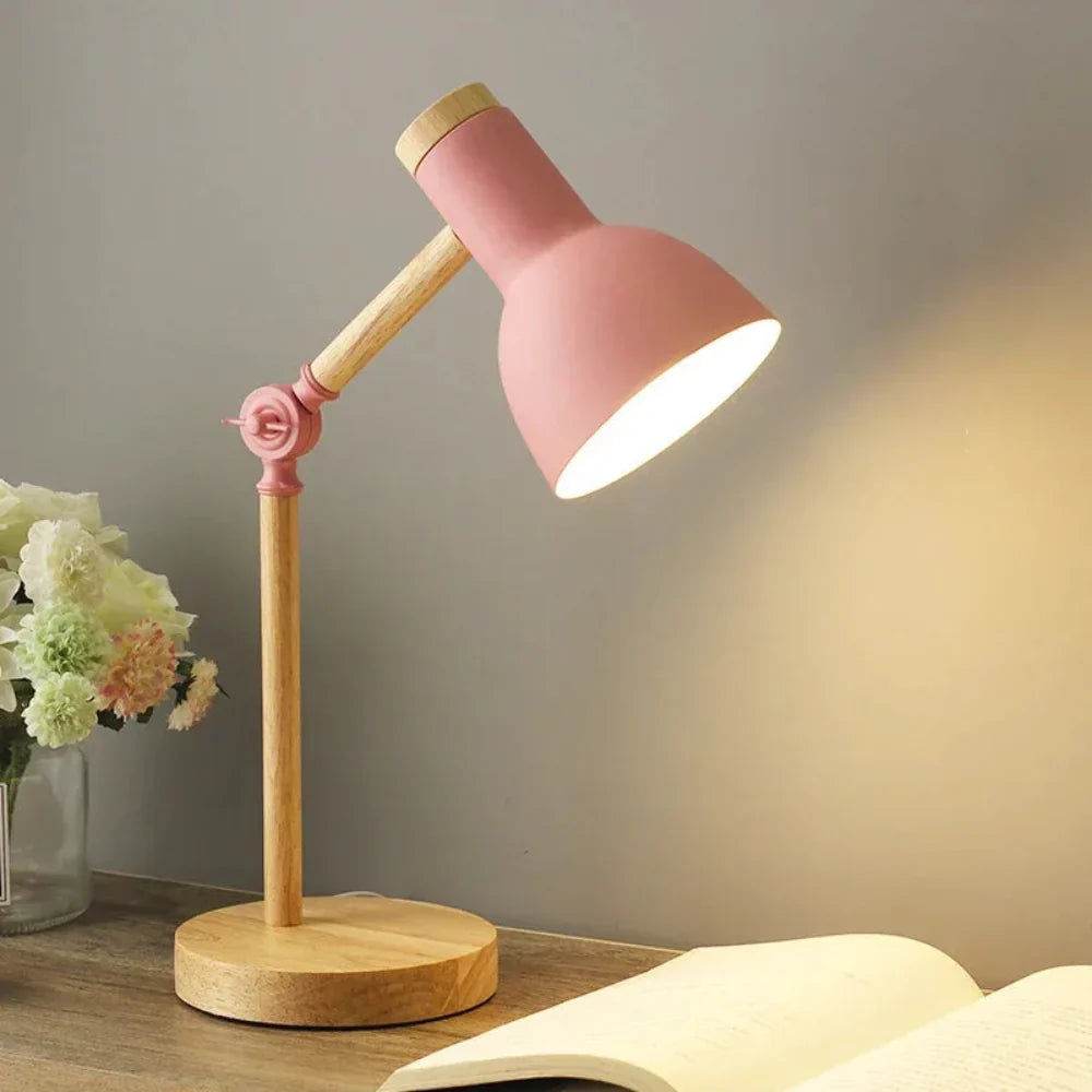 Nowoczesna skandynawska regulowana lampa biurkowa