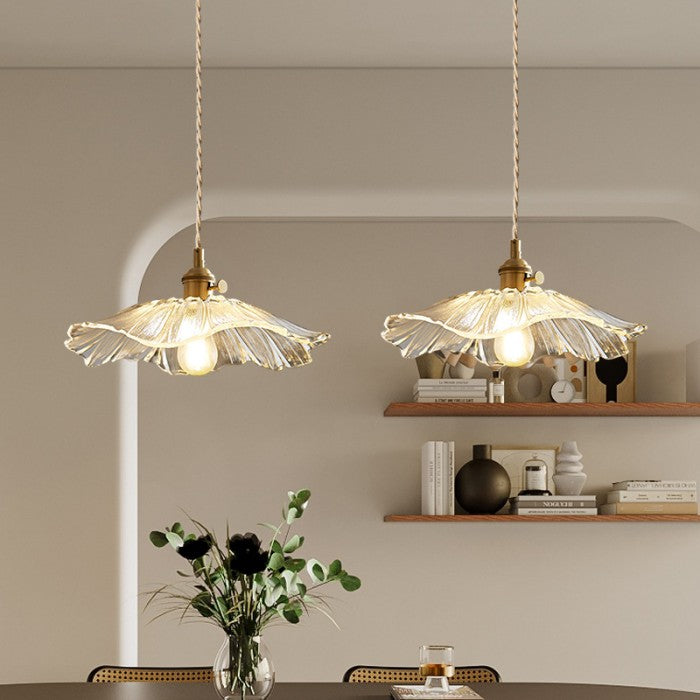 Nowoczesne lampy sufitowe w kwiatowe wzory – regulowane lampy wiszące do salonu