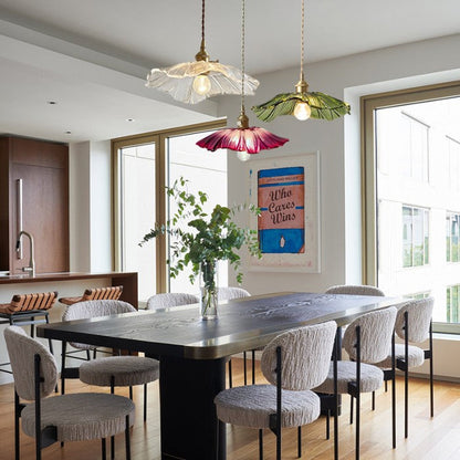 Nowoczesne lampy sufitowe w kwiatowe wzory – regulowane lampy wiszące do salonu