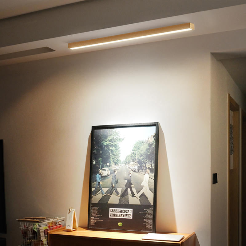 Ozdobna smukła drewniana lampa sufitowa LED z 3 trybami kolorów