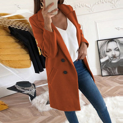 Płaszcz damski na guziki - dwie kieszenie
