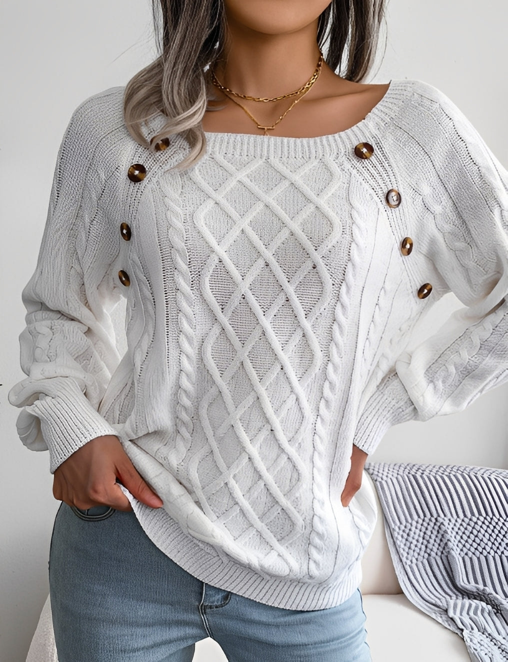 Sweter Damski z Guzikami - Stylowy Komfort na Co Dzień