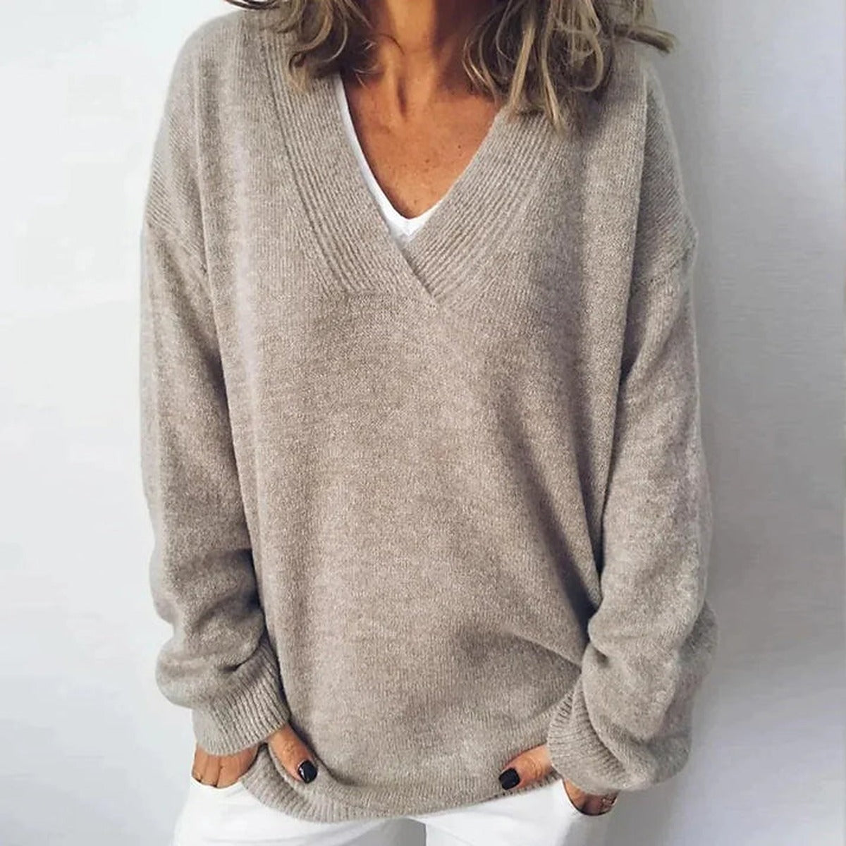 Sweter damski z kaszmirem - dekolt V, luźny krój