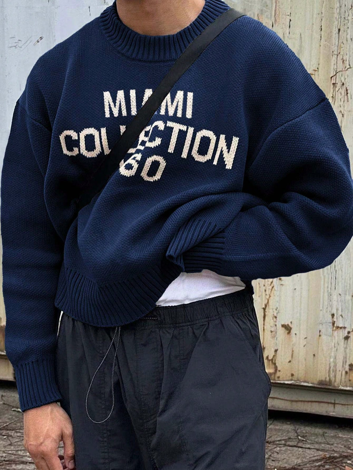 Sweter męski dzianinowy oversize z okrągłym dekoltem