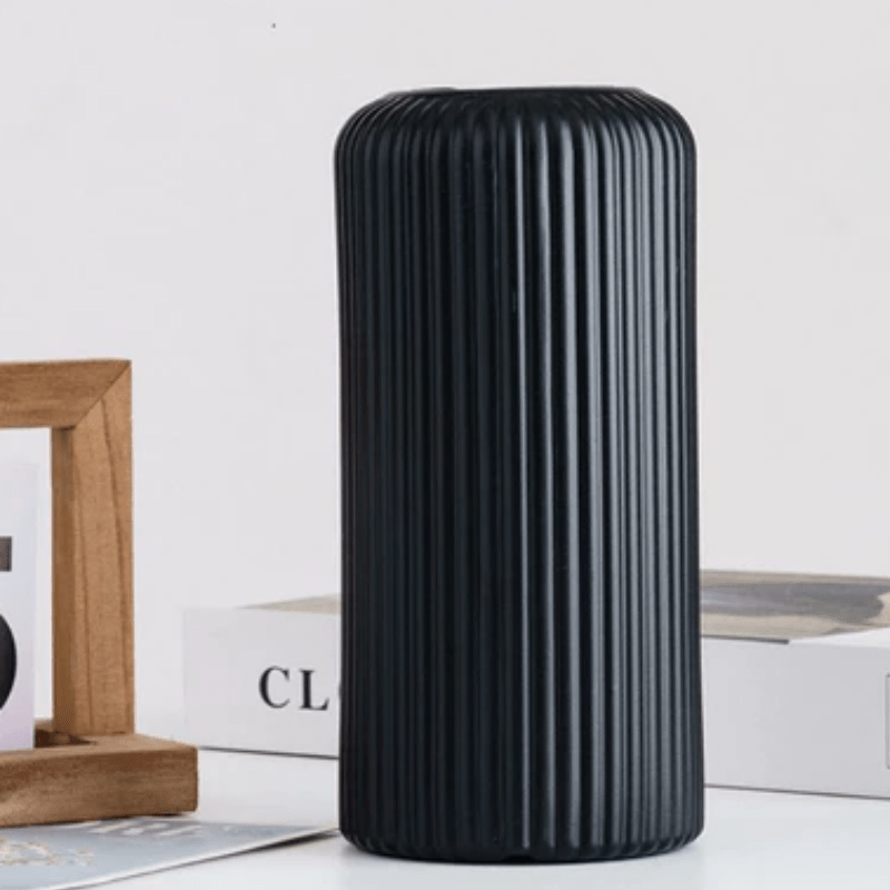 Wazon Pasiasty Nowoczesny – Elegancka Dekoracja do Domu
