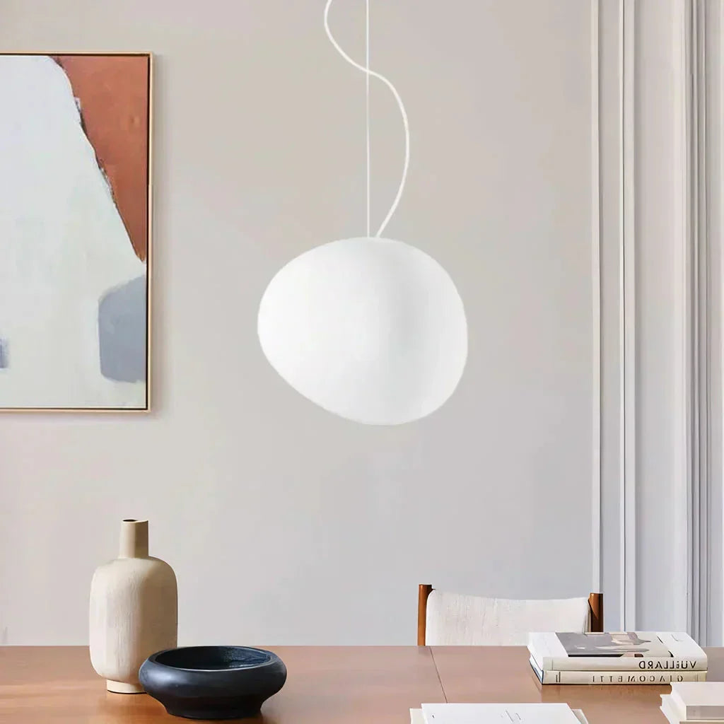 Wisząca lampa sufitowa matowe szkło styl kamyczkowy jadalnia salon