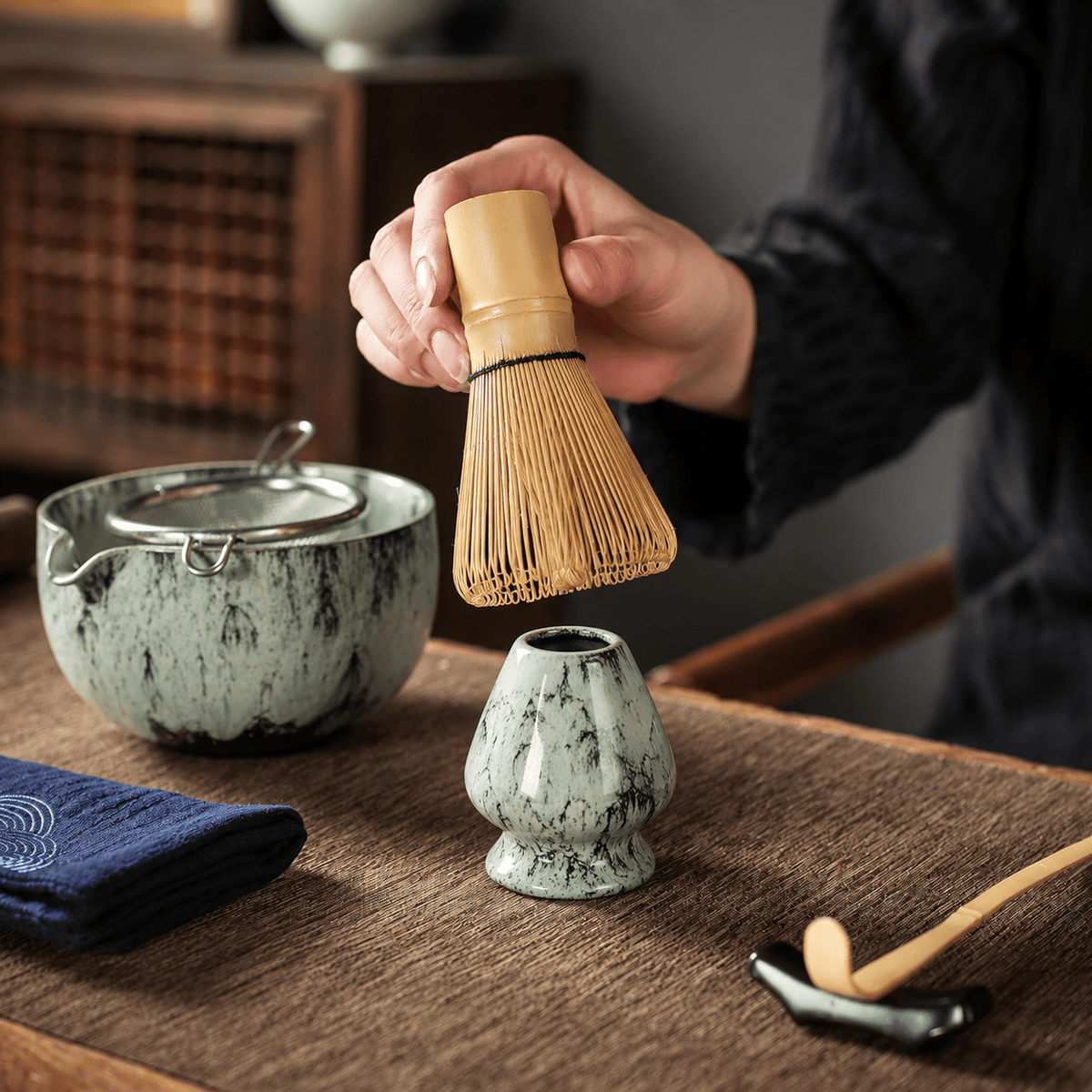 Zestaw do matchy 6 elementów - ceramiczna czarka i miotełka
